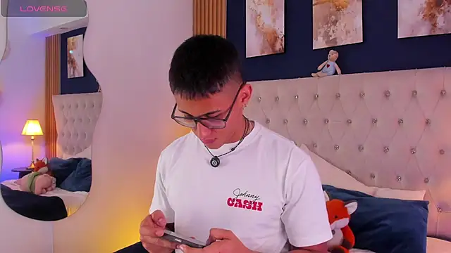 SalvadorFit's Webcam Show