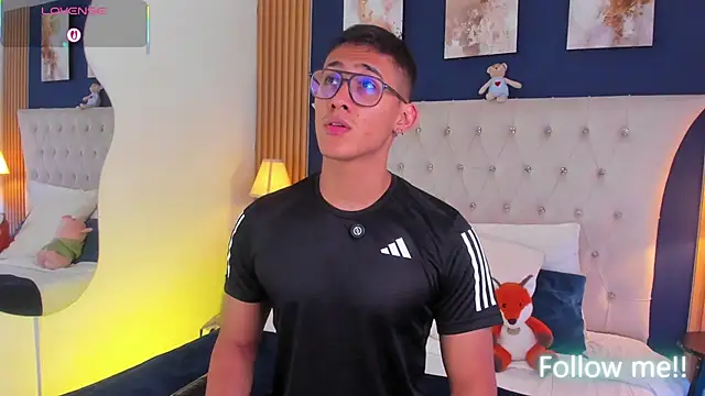 SalvadorFit 网络视讯表演