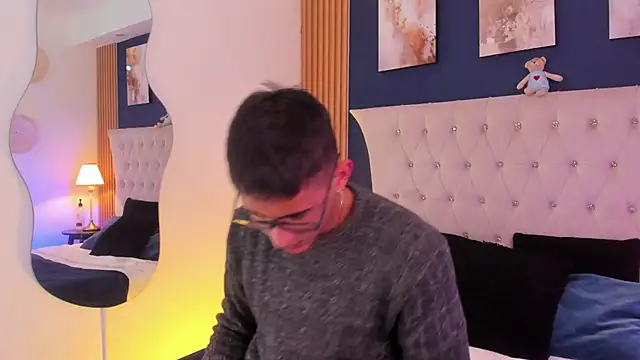 SalvadorFit's Webcam Show