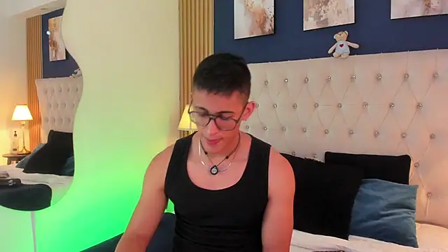 SalvadorFit Show in webcam