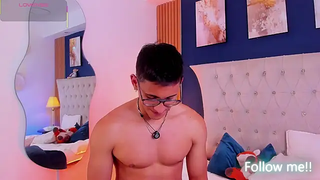 SalvadorFit 网络视讯表演