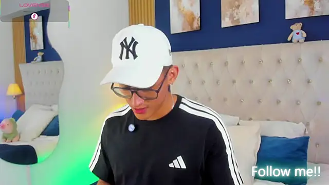 SalvadorFit 网络视讯表演
