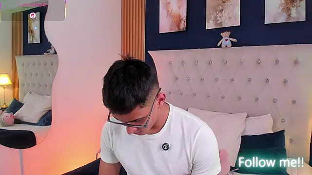 SalvadorFit 网络视讯表演