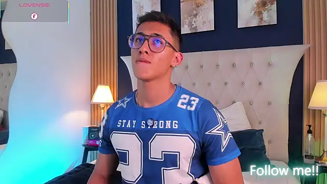 SalvadorFit's Webcam Show