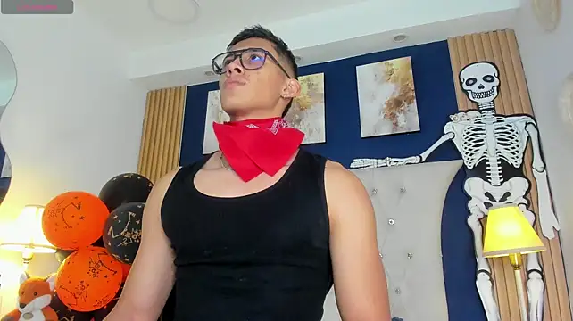 SalvadorFit Show in webcam