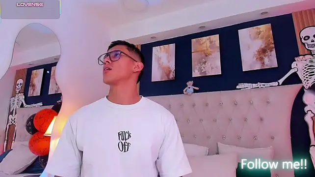 הופעת וובקאם של SalvadorFit