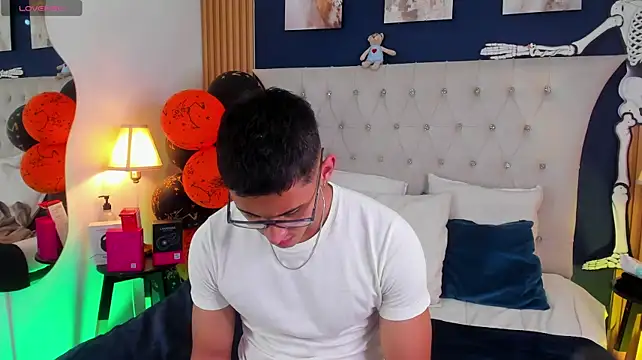 SalvadorFit Show in webcam