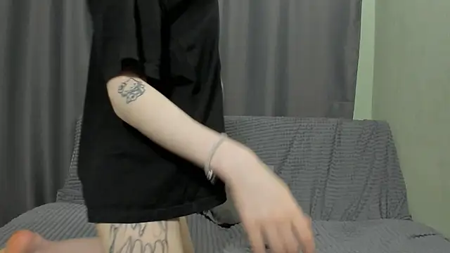 Valirae webcam show