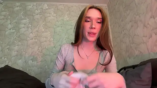 Valirae: вебкам-шоу