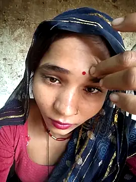 R_Roshni Show in webcam