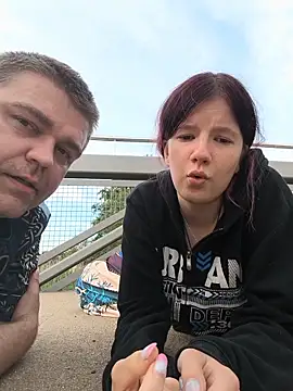חדר צ'אט בשידור חי של HornyCatXO