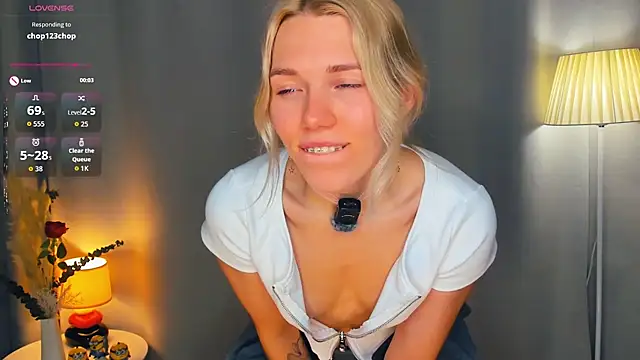 DianeHonnette élő XXX-chatje