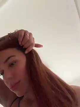 แชท XXX สดของ MollyXoXo