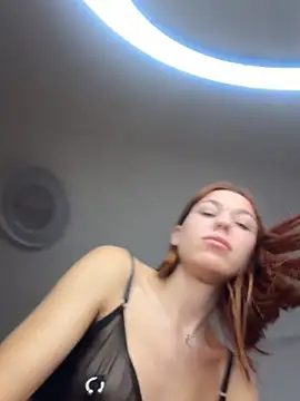 MollyXoXo: διαδικτυακό σόου στην κάμερα