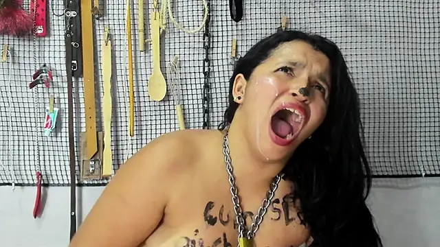 Pokazy przed kamerką – BDSM_MEDUZA