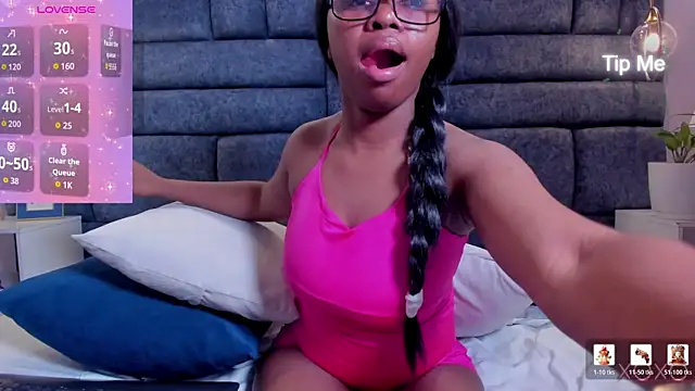 hazellanee's Live XXX Chat
