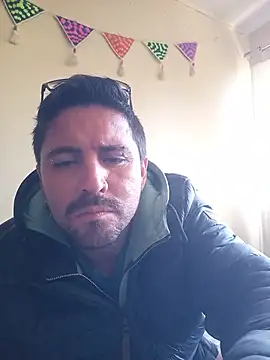 Lionardovssf35 webcam show