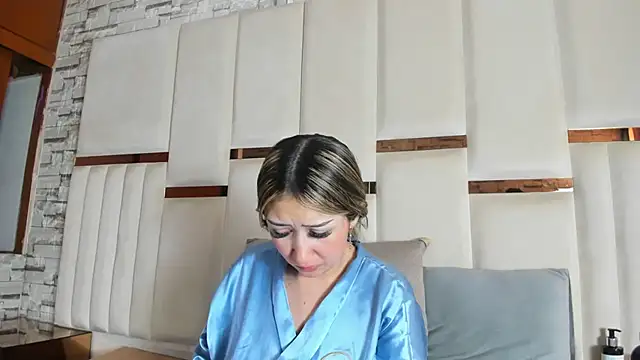 Show de ANLLELOAndANGELA na webcam