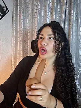 Lina_444 Webcam-Show