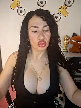 Show de Lina_444 na webcam
