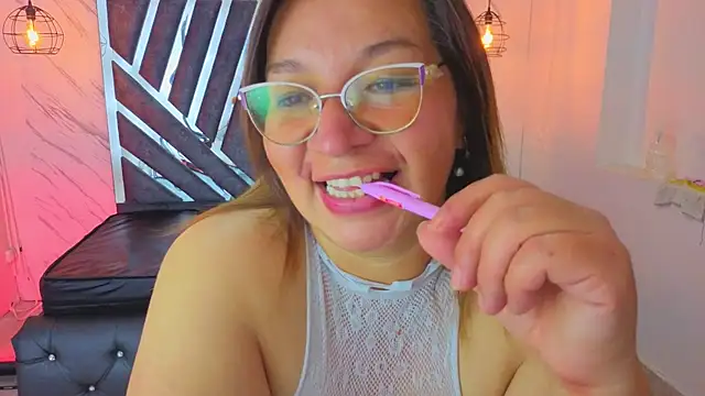 MaylinRosse_ live XXX chat
