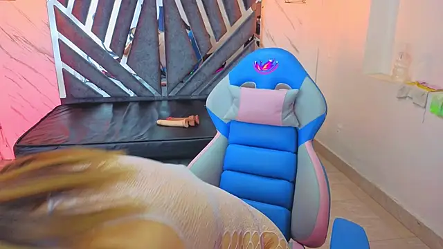 MaylinRosse_ élő chatszobája