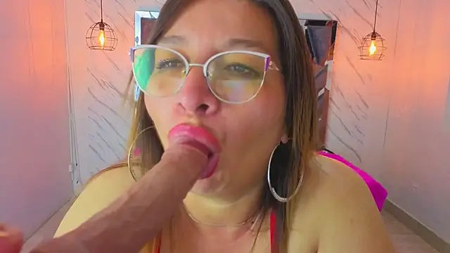 Show modela MaylinRosse_ na web-kameri
