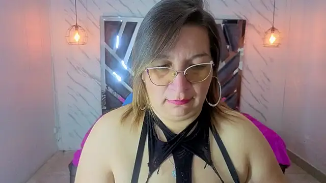 XXX chat uživo modela MaylinRosse_