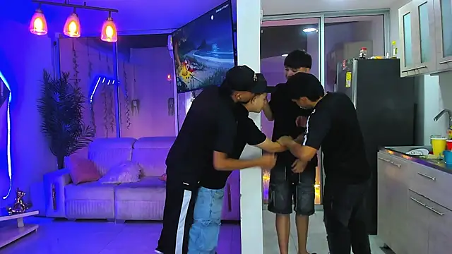 Houseofwarrios' Webcam Show