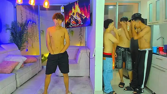 Show modela Houseofwarrios na web-kameri