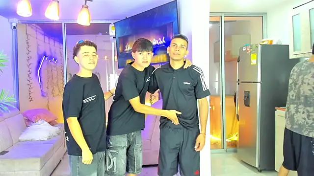 Houseofwarrios Adlı Modelin Web Kamerası Şovu