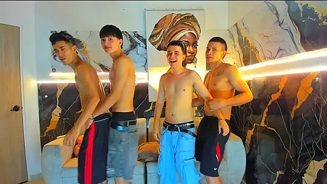 Show modela Houseofwarrios na web-kameri