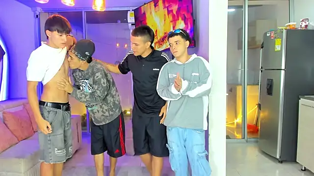 Houseofwarrios Pertunjukan Webcam