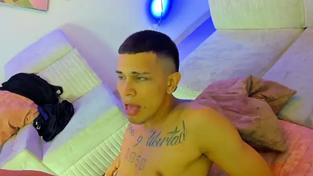 Houseofwarrios Webcam-Show