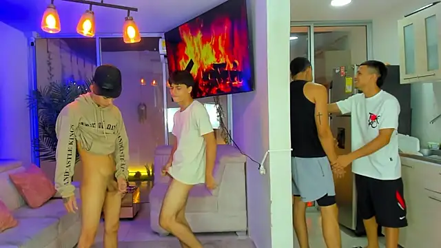 Houseofwarrios Adlı Modelin Web Kamerası Şovu