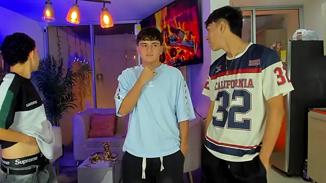Вебкам-шоу Houseofwarrios