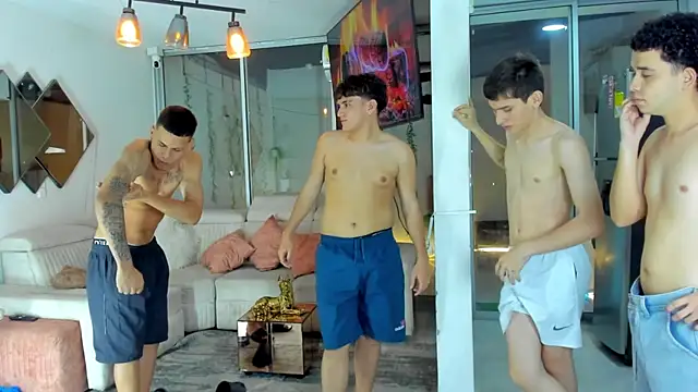 Show modela Houseofwarrios na web-kameri