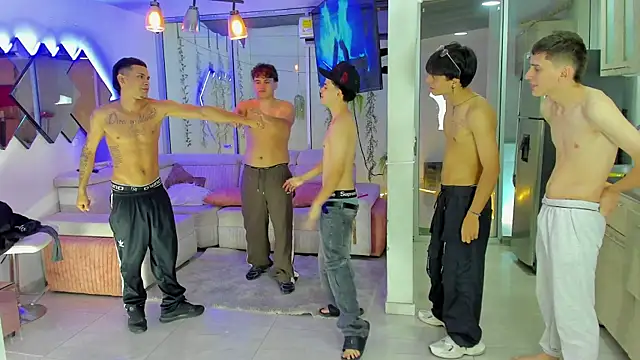 Houseofwarrios Show Webcam