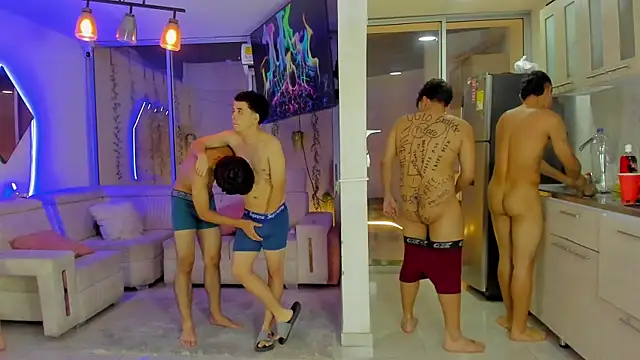Houseofwarriosのウェブカメラショー