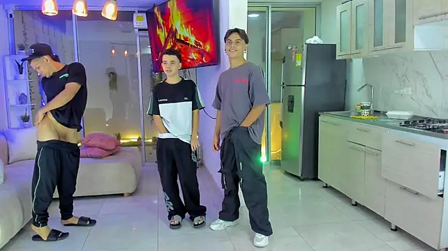 Houseofwarrios webcam show