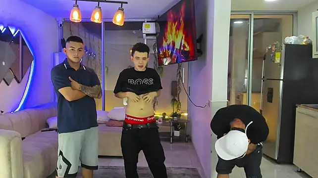 Houseofwarrios Pertunjukan Webcam