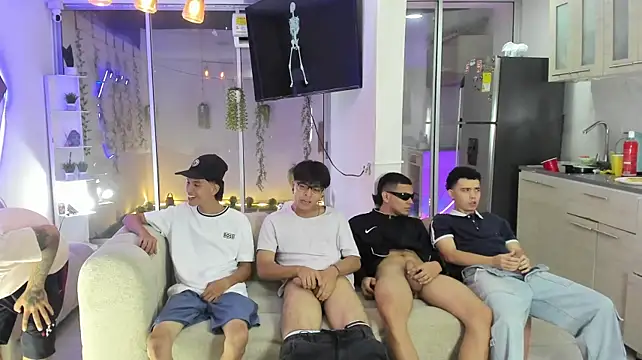Houseofwarrios webcam show