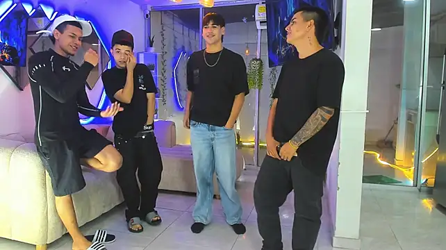 Houseofwarrios 网络视讯表演