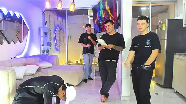 Show de Houseofwarrios na webcam