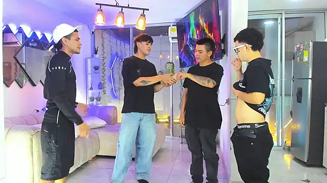 Houseofwarrios Show Webcam
