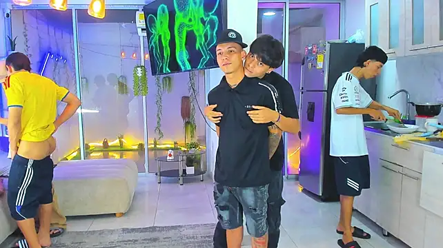 Show modela Houseofwarrios na web-kameri