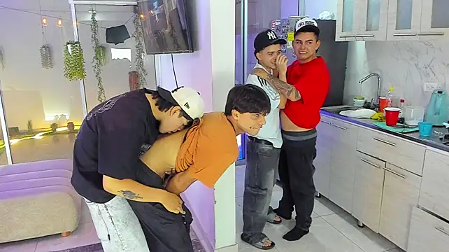 Houseofwarrios webcam show