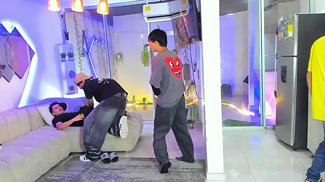 Houseofwarrios Webcam Show