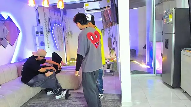 Houseofwarrios 网络视讯表演