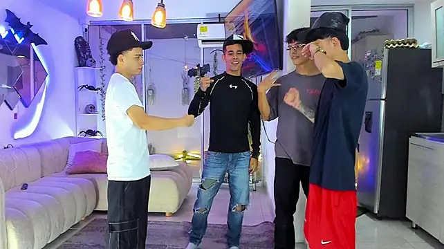 הופעת וובקאם של Houseofwarrios